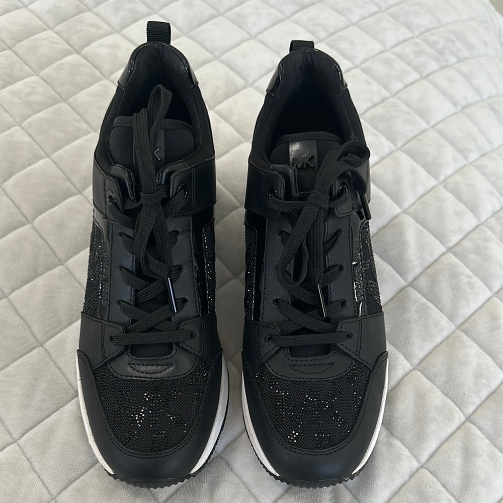 Michael Kors Black and White Sneakers Sleek Design